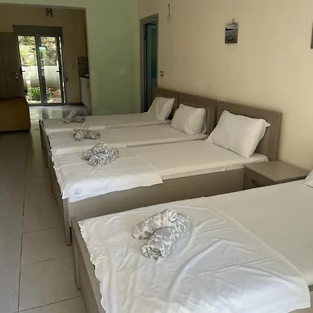 Riviera Rooms Sarande Exterior photo